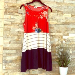 🆕 Super cute sundress or tunic with pockets